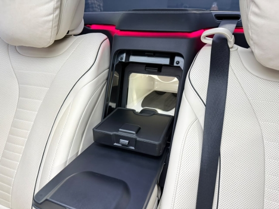Picture of MERCEDES S560