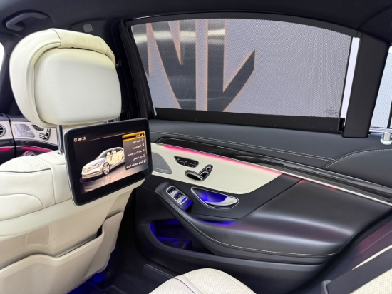 Picture of MERCEDES S560