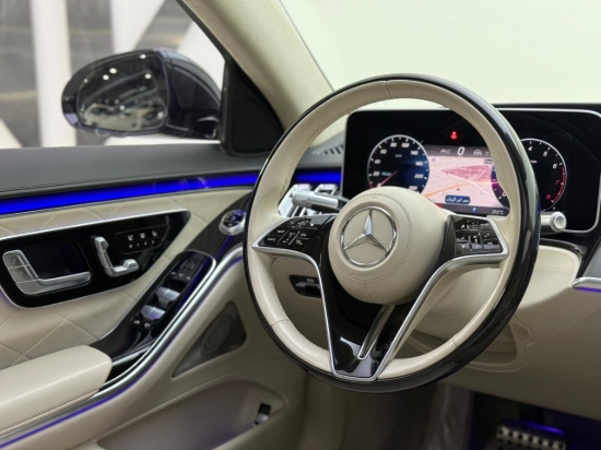 Picture of MERCEDES S580