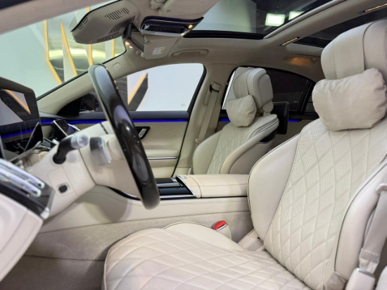 Picture of MERCEDES S580