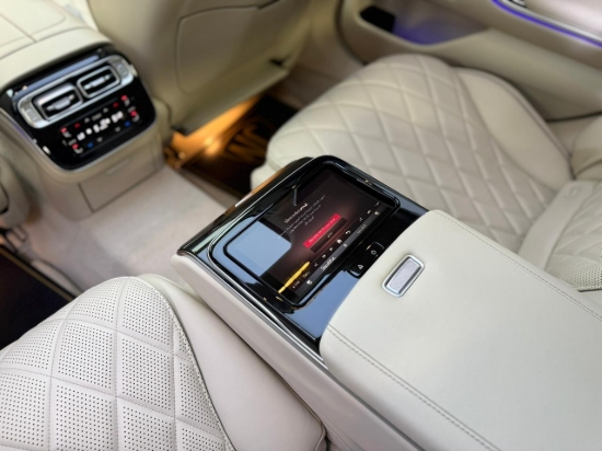 Picture of MERCEDES S580