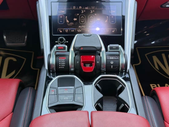Picture of LAMBORGHINI URUS