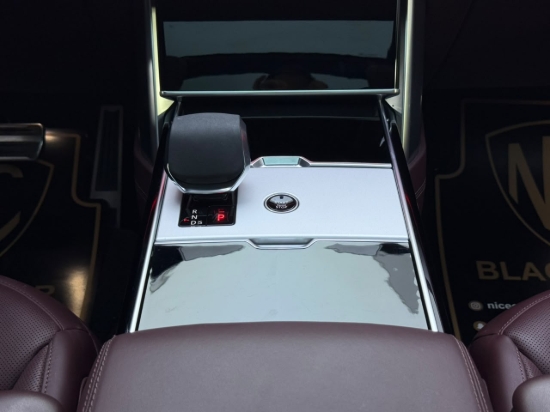 Picture of RANGE ROVER AUTOBIOGRAPHY P530
