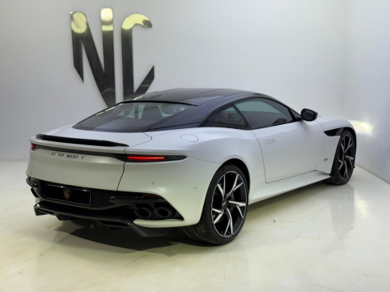 Picture of Aston Martin DBS- superleggera