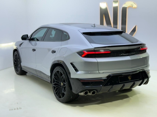 Picture of LAMBORGHINI URUS SE