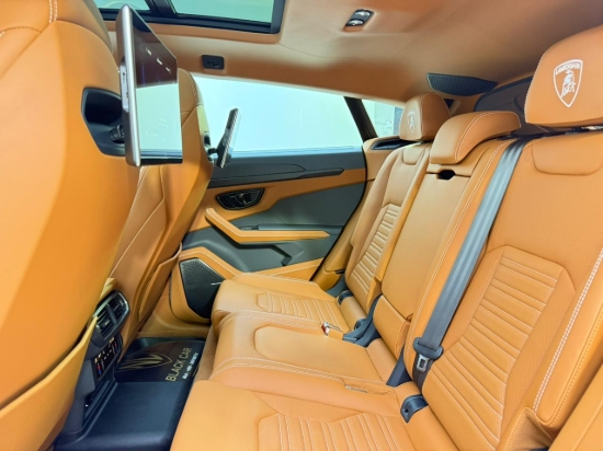 Picture of LAMBORGHINI URUS SE