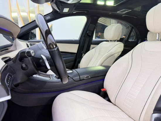 Picture of MERCEDES S560