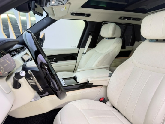 Picture of RANGE ROVER AUTOBIOGRAPHY P400