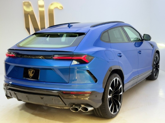 Picture of LAMBORGHINI URUS