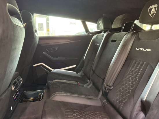 Picture of LAMBORGHINI URUS PERFORMANTE