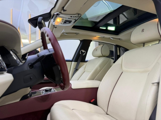 Picture of ROLLS ROYCE GHOST