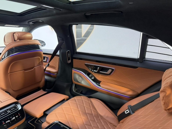 Picture of MERCEDES S580