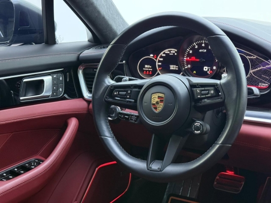 Picture of PORSCHE PANAMERA GTS