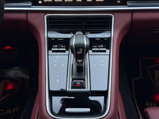 Picture of PORSCHE PANAMERA GTS