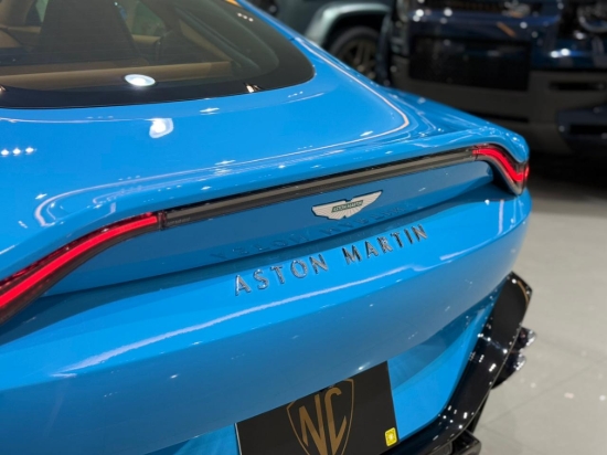 Picture of ASTON MARTIN VANTAGE