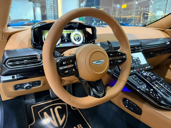 Picture of ASTON MARTIN VANTAGE